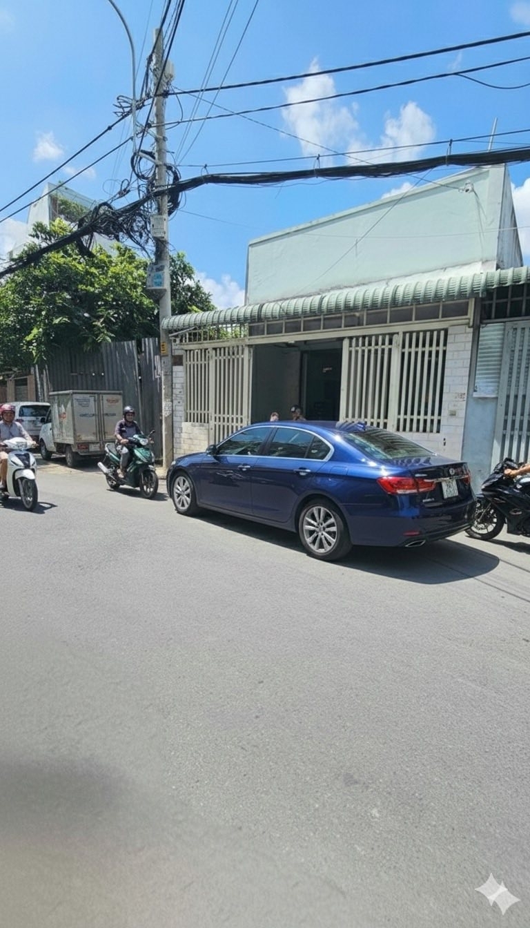 SIÊU PHẨM MẶT TIỀN NHỰA 7M GẦN 100M²  BƯỚC RA LÀ TỚI ĐƯỜNG LÊ THỊ HÀ TÂN XUÂN HÓC MÔN.