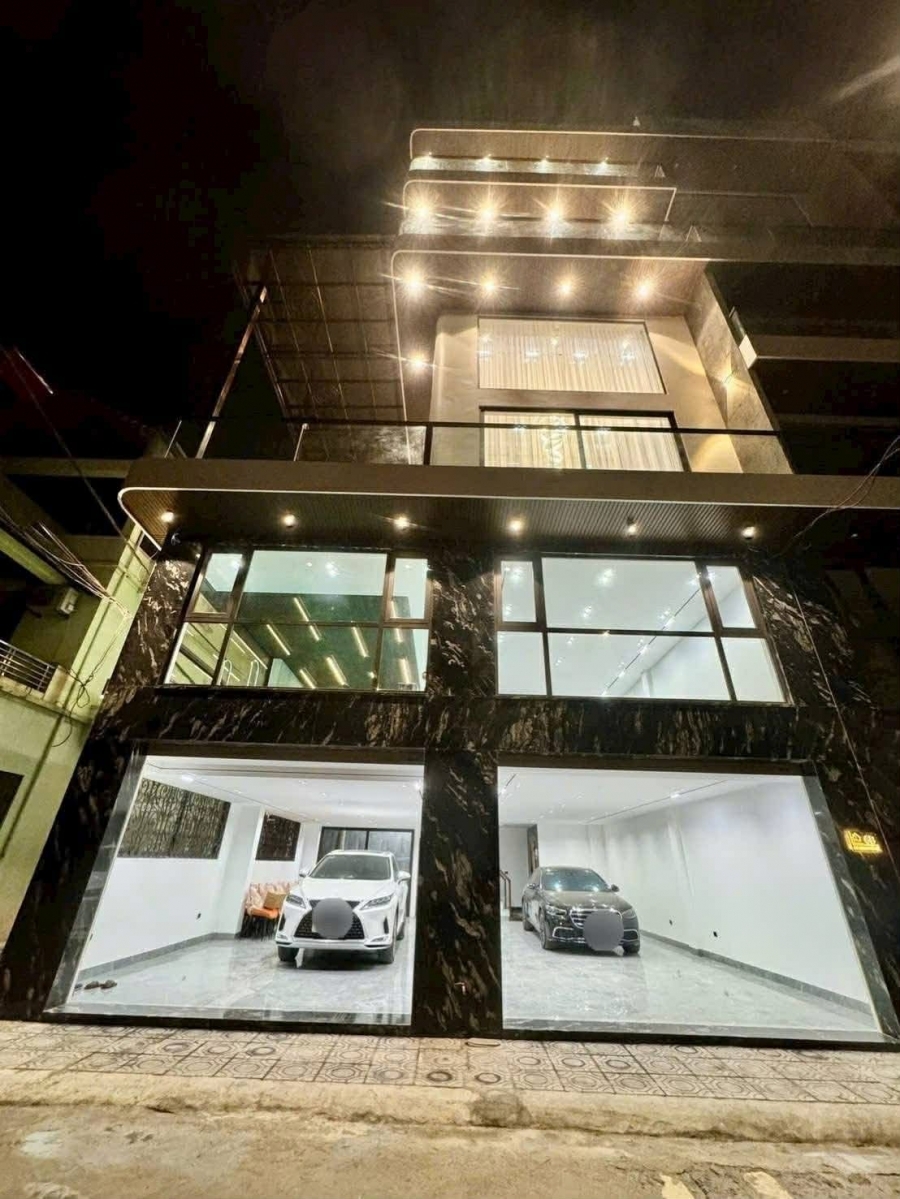 Siêu phẩm Nguyễn Sơn 2 mặt ôtô tránh 150m x 7tầng MT 10m thang máy bể bơi full nội thất Luxury