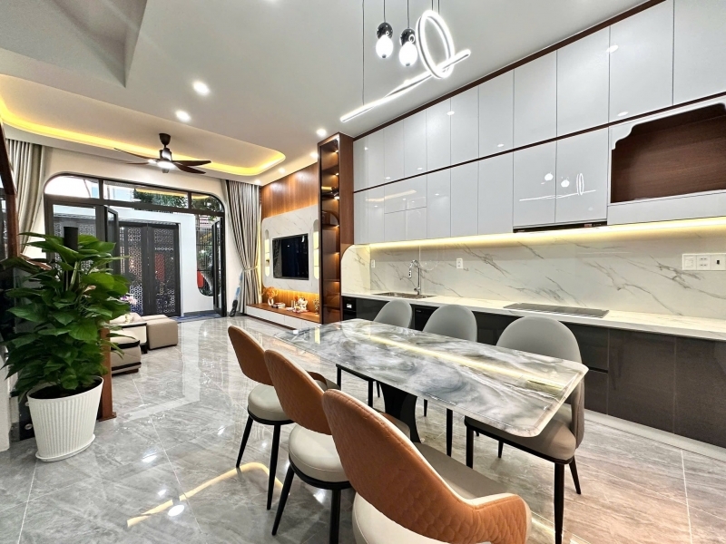 SIÊU PHẨM nhà 3 tầng đường Hoà Minh 15 - Đối diện trường THCS Lương Thế Vinh