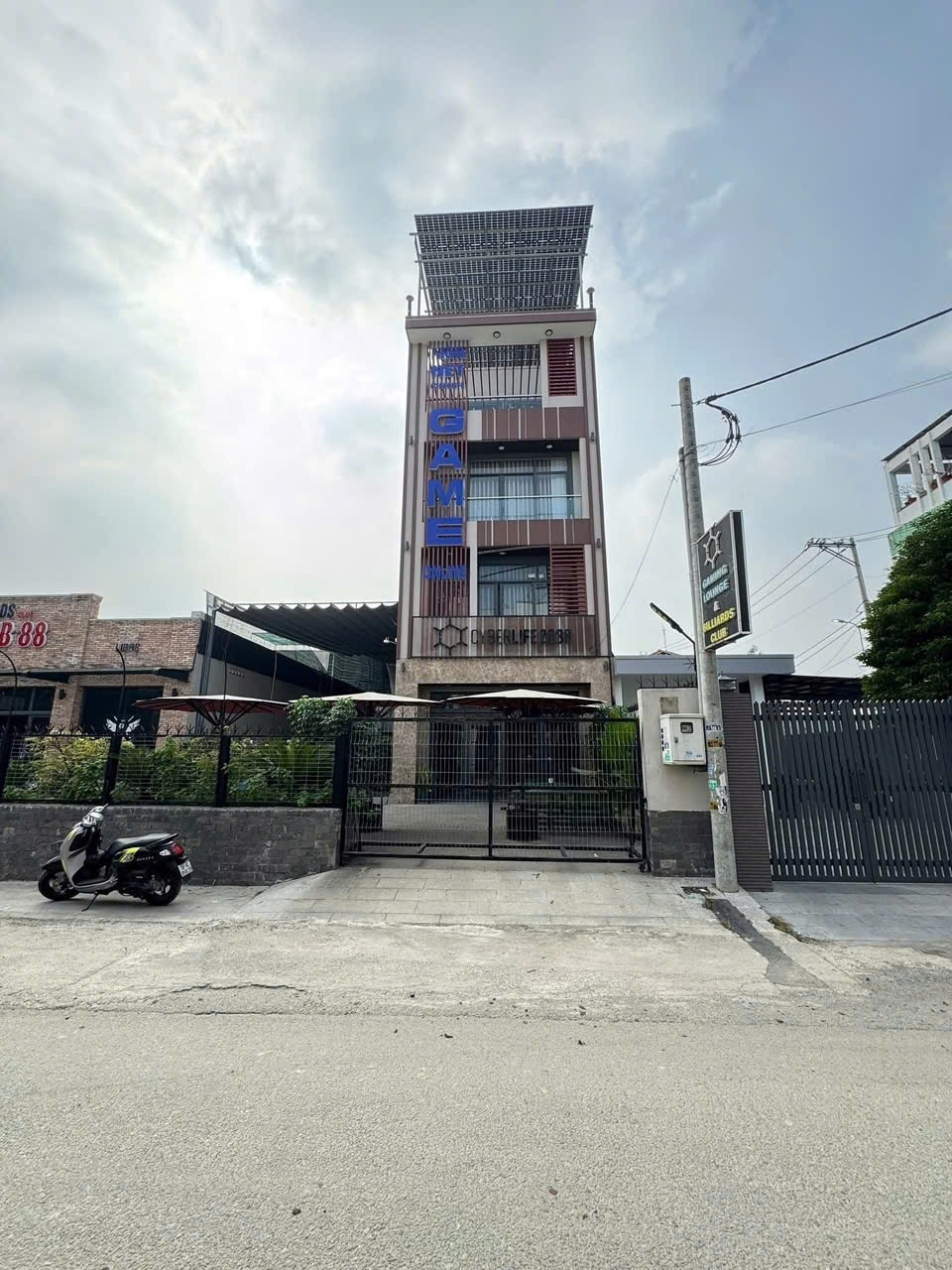 SIÊU PHẨM NHÀ 5 TẦNG (6x30) CÓ THANG MÁY – SÁT LÊ THỊ HÀ HÓC MÔN