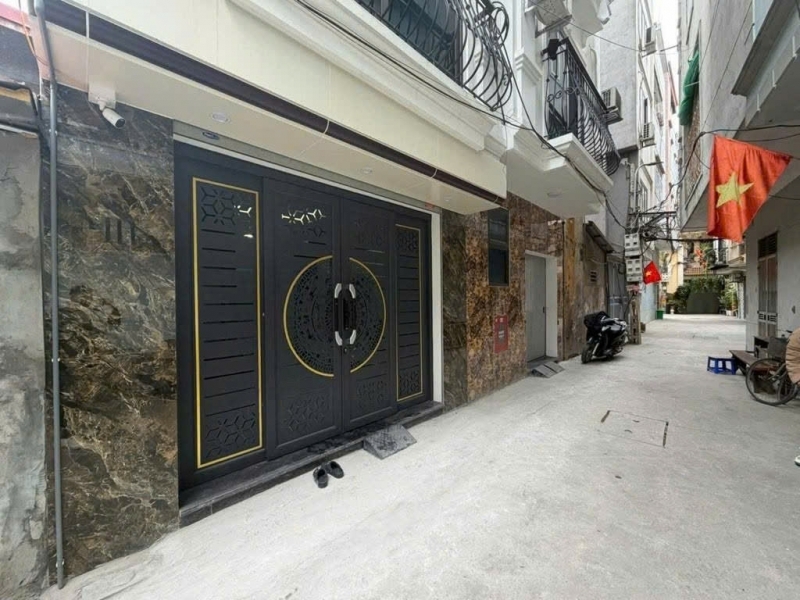 SIÊU PHẨM PHÂN LÔ - Ô tô đỗ cửa - 50m ra mặt đường 32 - Gần ĐH Công Nghiệp Hà Nội