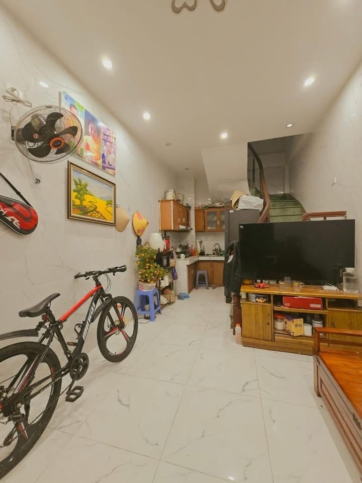 SIÊU PHẨM TRƯƠNG ĐỊNH - 15m ra phố - Nhà dân xây ở sướng - Vị trí cực phấm Hoàng Mai