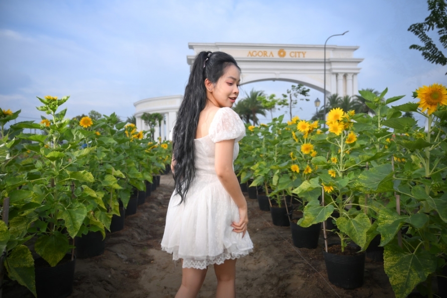 Sổ hồng trao tay căn cuối cùng Nhà Phố 4 tầng Agora City 112m2 (7x18): 18 tỷ. Mr. Sơn 0933828233