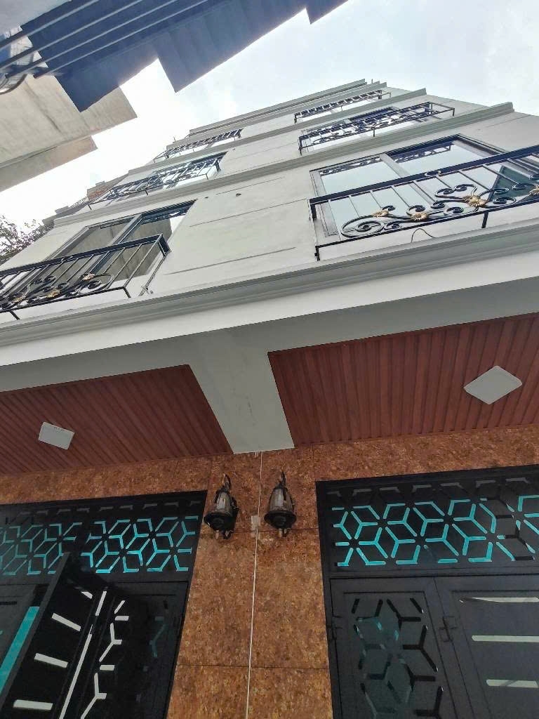 Thị trấn Văn Điển anh em sinh đôi đẹp như minh tinh 62m 2 căn x 5 tầng 9.5 tỉ