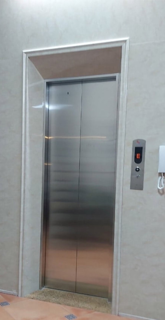 Tôi chủ nhà cho thuê nhà lô góc mớivỉa hè 93m2- 5T Giảng Võ_30 Tr