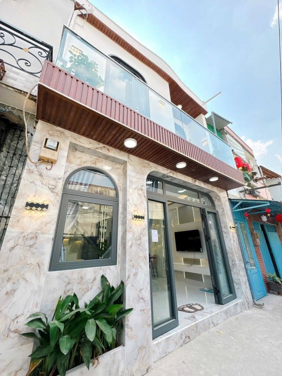 TUYỆT PHẨM NHÀ HẺM Q7 - PHỐ HUỲNH TẤN PHÁT - SỔ ĐỎ CHÍNH CHỦ - 2 TẦNG - 2PN - GIÁ HỜI 4.2 TỶ