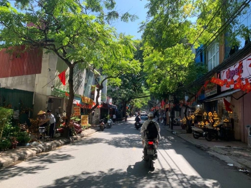 Vị trí đẹp bán nhà mặt phố Vĩnh Phúc Bưởi vỉa hè kinh doanh ô tô tránh chỉ 21 tỷ