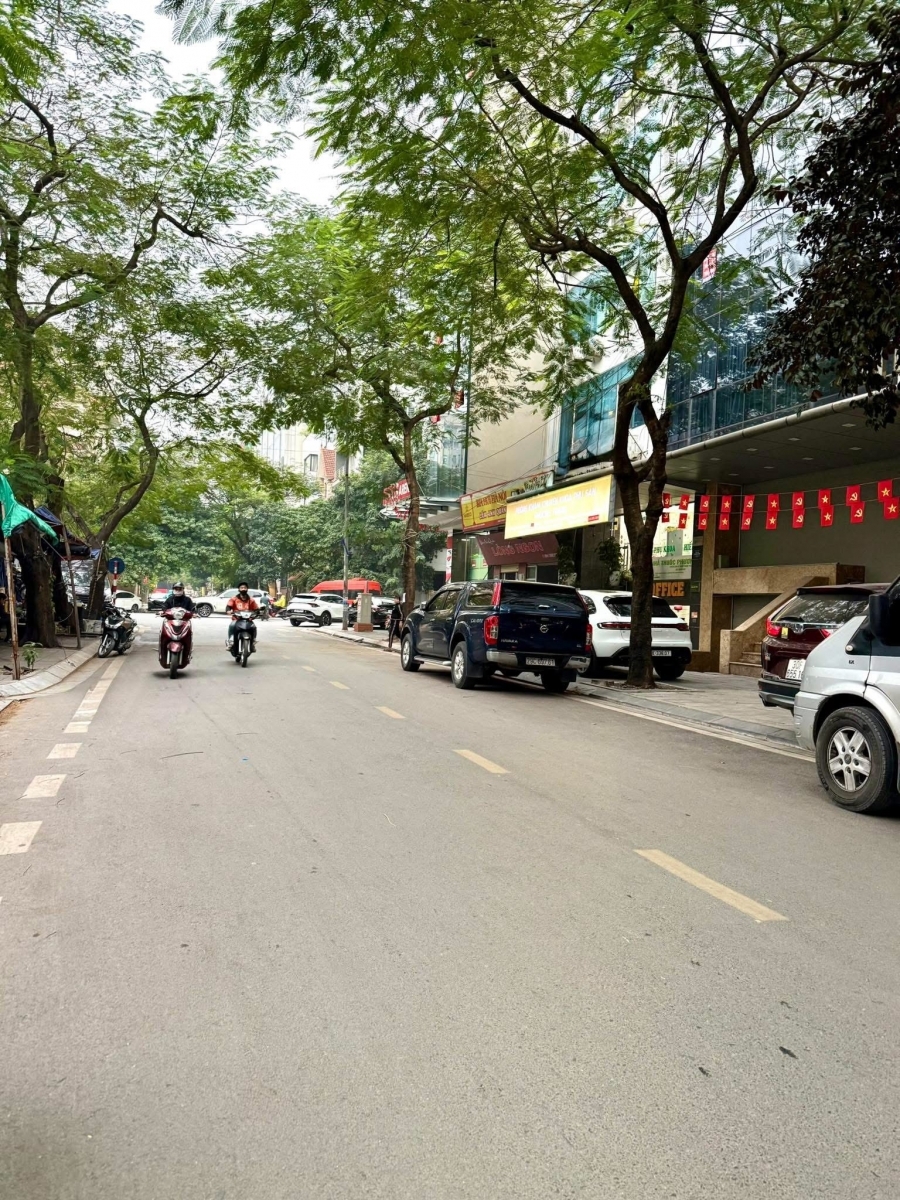 VIP Bán nhà phố Ngọc Hà ô tô vào nhà 60m 7 tầng thang máy chỉ 23 tỷ