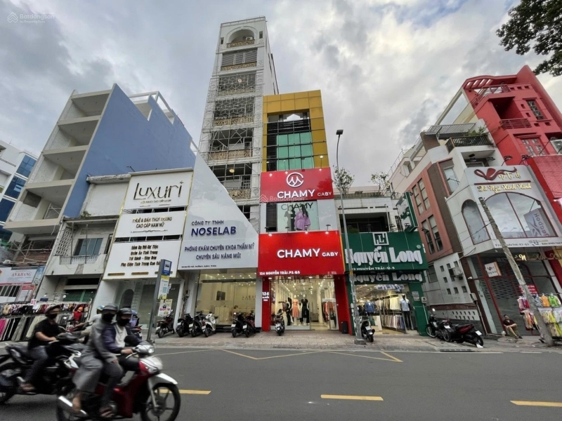 -VIP QUẬN 5_Mặt Tiền Đoạn Đẹp Đường Nguyễn Trãi 5 Tầng (5.5X21)Vuông Đẹp 55Tỷ TL