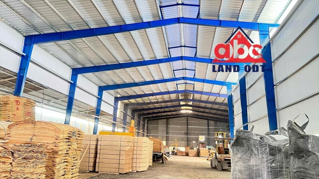 XT669 cho thuê nhà xưởng SX xa khu dân cư thích hợp nhiều ngành nghề trống xưởng