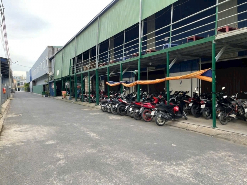 XƯỞNG ĐƯỜNG CONTAINER Q12 – CÁCH LÊ VĂN KHƯƠNG 500M – DÒNG TIỀN 80TR/THÁNG