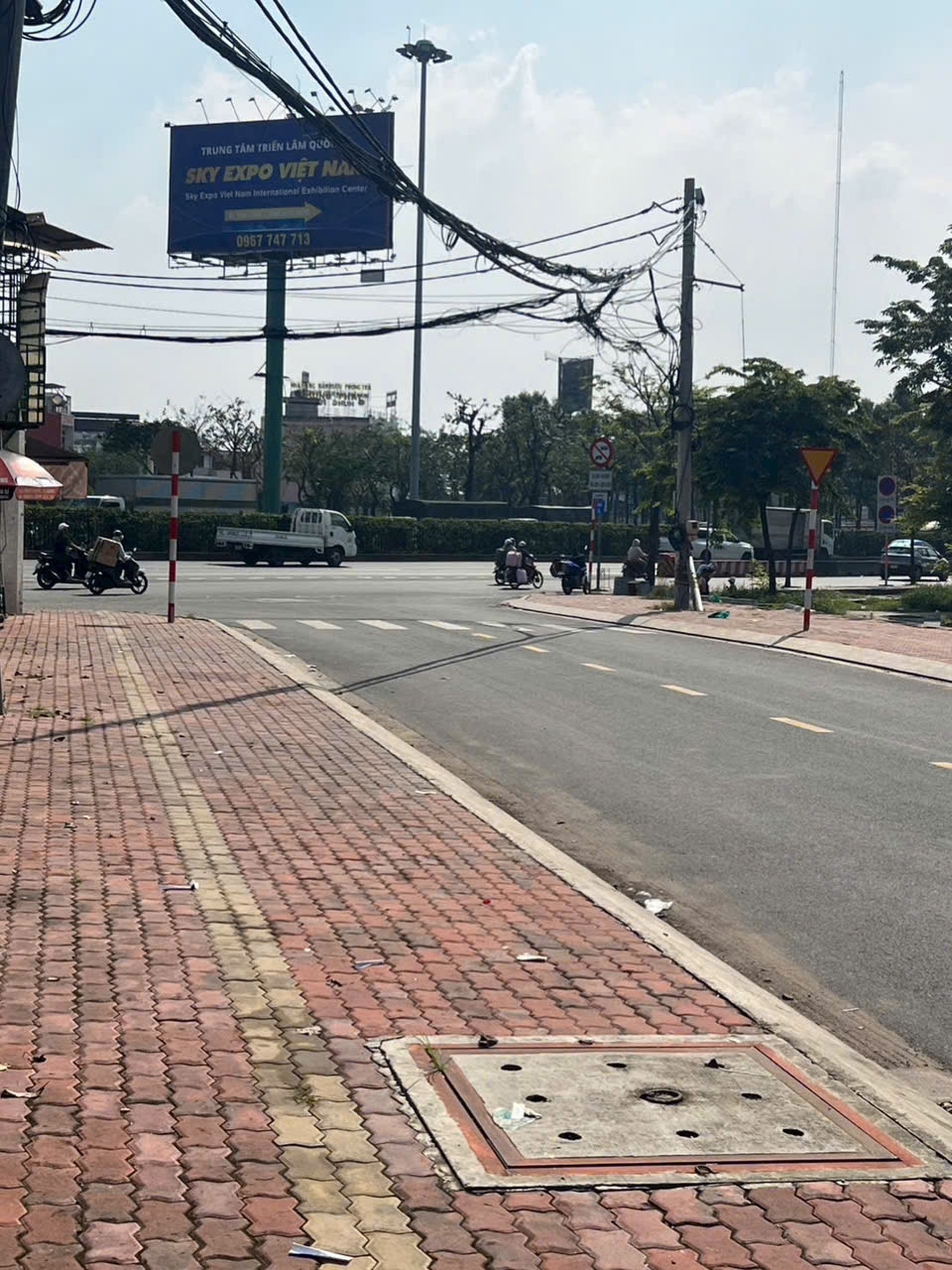 XƯỞNG MAY MẶT TIỀN ĐƯỜNG D4 Q12 - DÒNG TIỀN KHỦNG – VỊ TRÍ VÀNG KHU TRUNG MỸ TÂY!