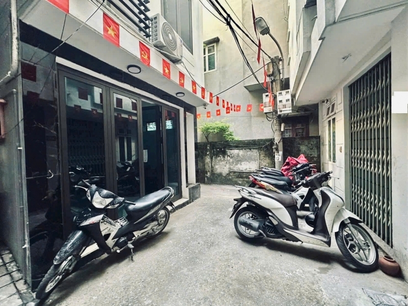 YÊN HÒA CẦU GIẤY LÔ GÓC 3 THOÁNG Ô TÔ VÀO GẦN PHỐ 30M MT4 SÂN RỘNG 7.3 TỶ